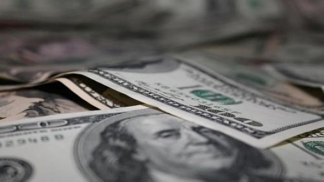 难以独善其身！穆迪预警这一达1.4万亿美元规模的市场面临严峻挑战